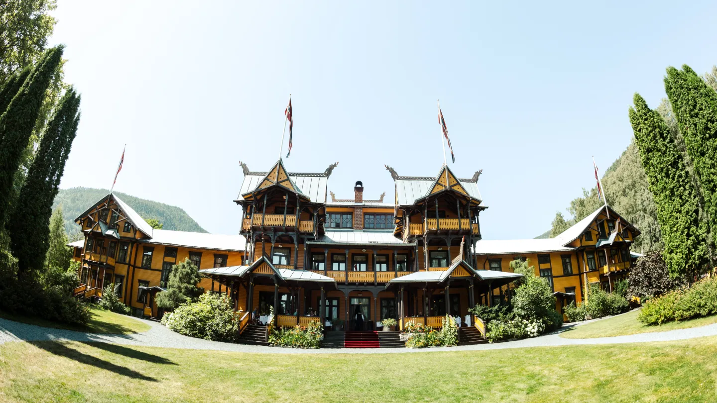 Dalen Hotel eksteriør sommer