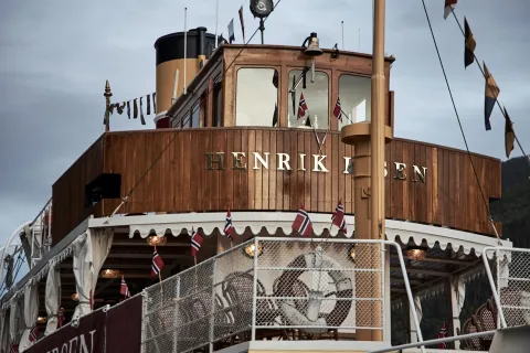 M/S Henrik Ibsen M/S Henrik Ibsen